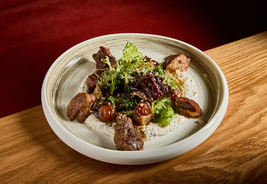 Салат с куриной печенью