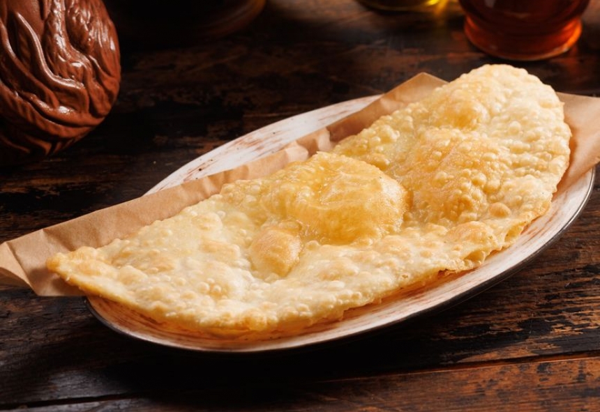 Чебурек с сыром